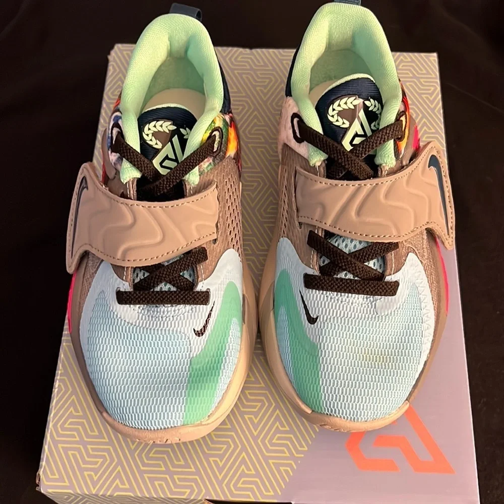 Nike kids shoes